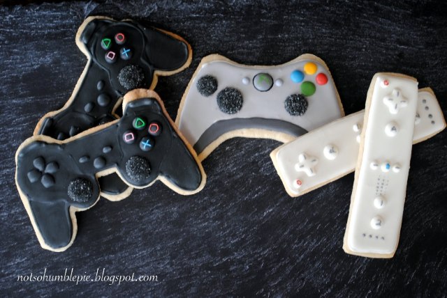 打电动不爽别摔摇杆把它吃掉比较实在_八卦周边__iPhone新闻