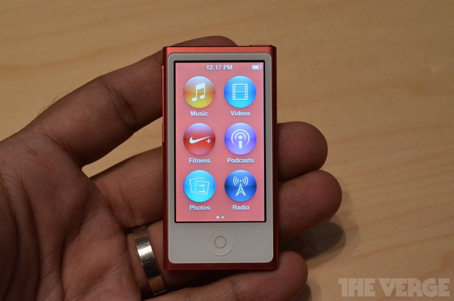 ipod nano 7代看起來非常像ipod touch和諾基亞lumia手機,機身厚5.