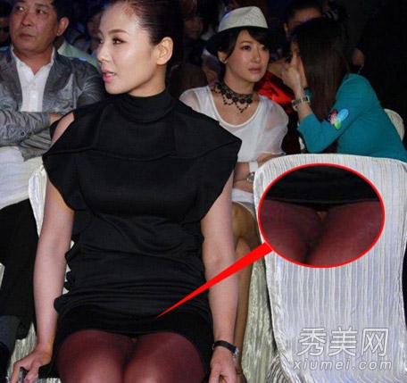 2013年6月30日,北京,早前明星出席某活动,刘涛穿黑裙走光露底浑然不
